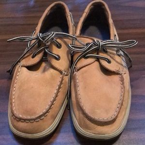 Boys tan Sperry Top sider shoes..